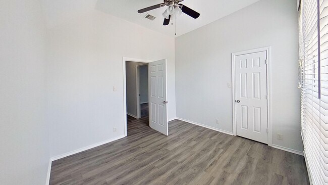 Building Photo - 6736 Terra Rye