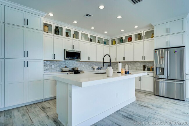 Building Photo - 16234 Sea Turtle Pl