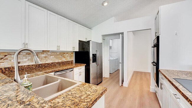Building Photo - 22557 Swordfish Dr