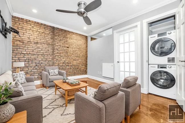 Building Photo - 47 1/2 E 1st St