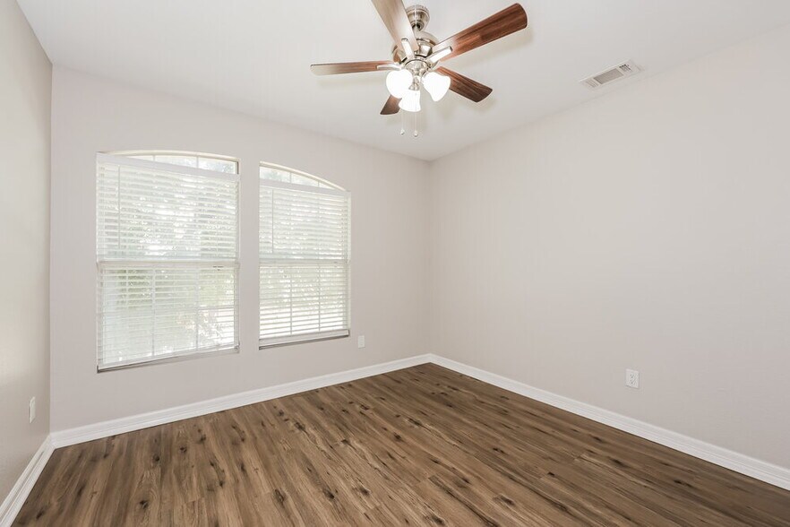 Building Photo - 7721 Arcadia Trail