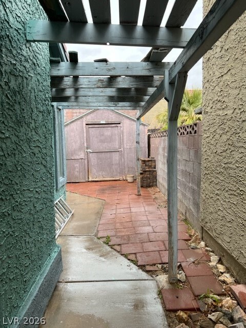 Building Photo - 2274 Sabroso St