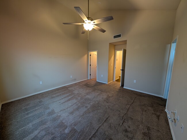 Building Photo - 5810 Durrill St