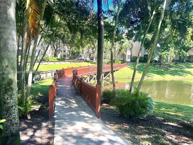 Building Photo - 1845 Palm Cove Blvd