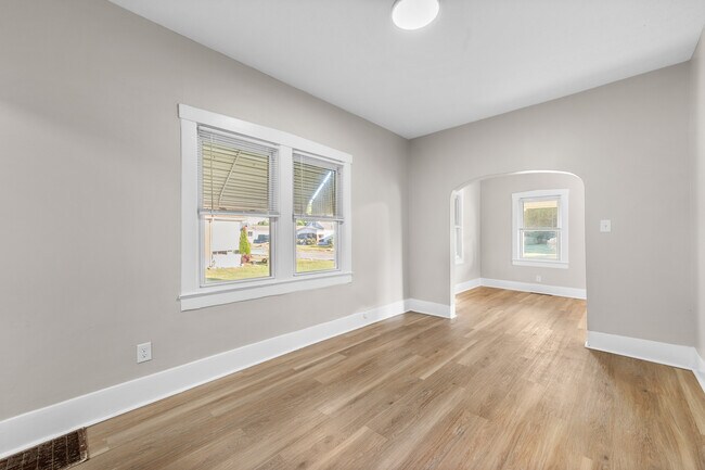 Building Photo - 3424 Hale Ave