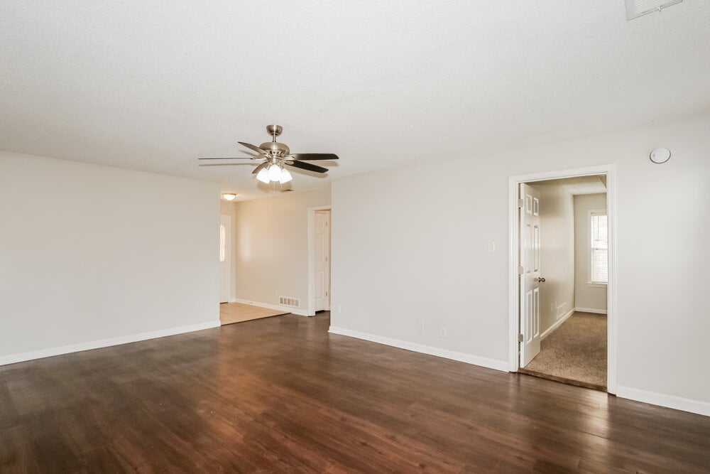 Building Photo - 1110 Greenwich Dr