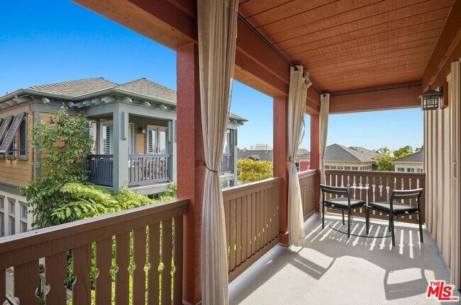 Building Photo - 2584 Bungalow Pl