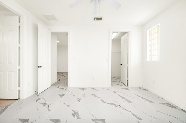 Building Photo - 810 Marina Del Ray Ln