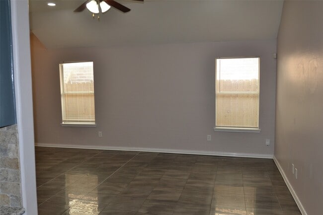 Building Photo - 19354 Caledonia Dr