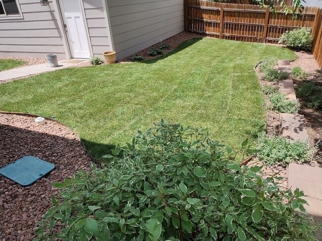 Building Photo - 208 Custer Ave