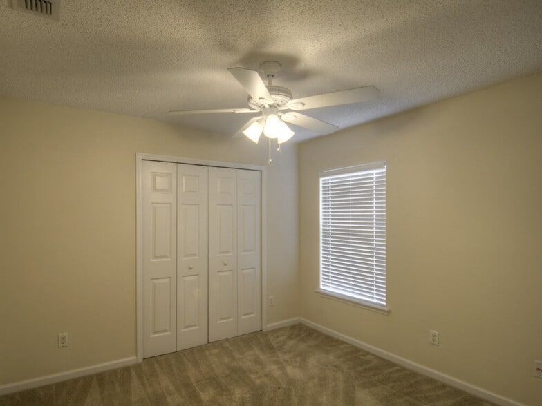 Building Photo - 10974 Darlington Oak Ct