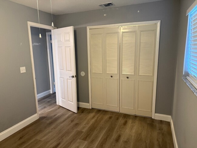 Building Photo - 2932 Lichen Ln