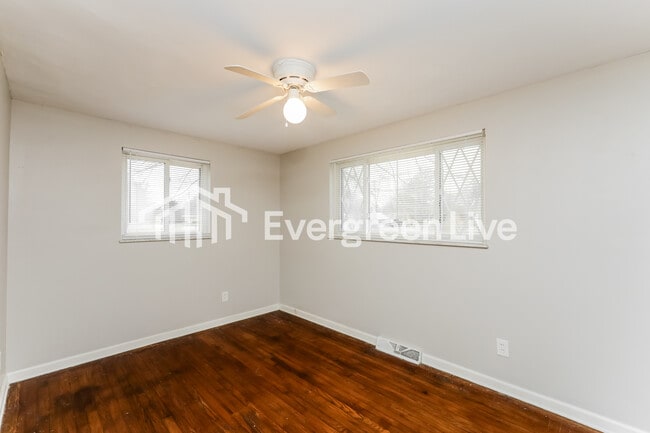 Building Photo - 5732 Cromley Dr