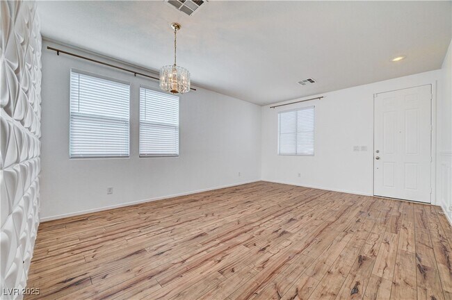 Building Photo - 5033 Apache Valley Ave