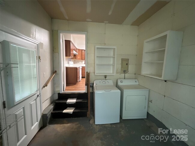 Building Photo - 5319 Winterhaven Dr
