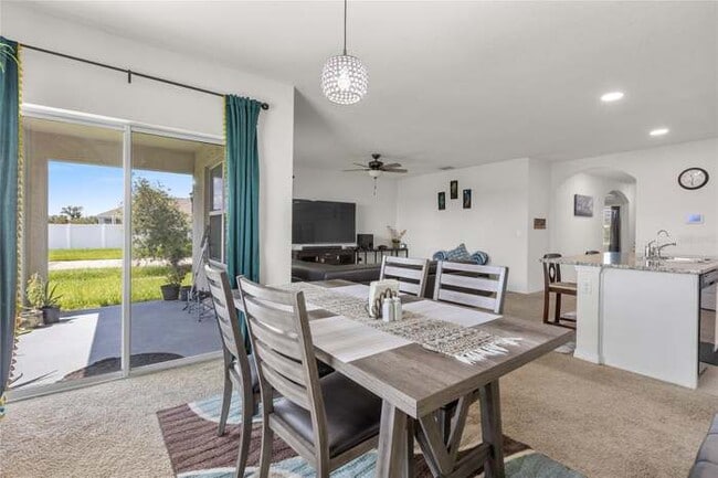 Building Photo - 11624 MIracle Mile Dr