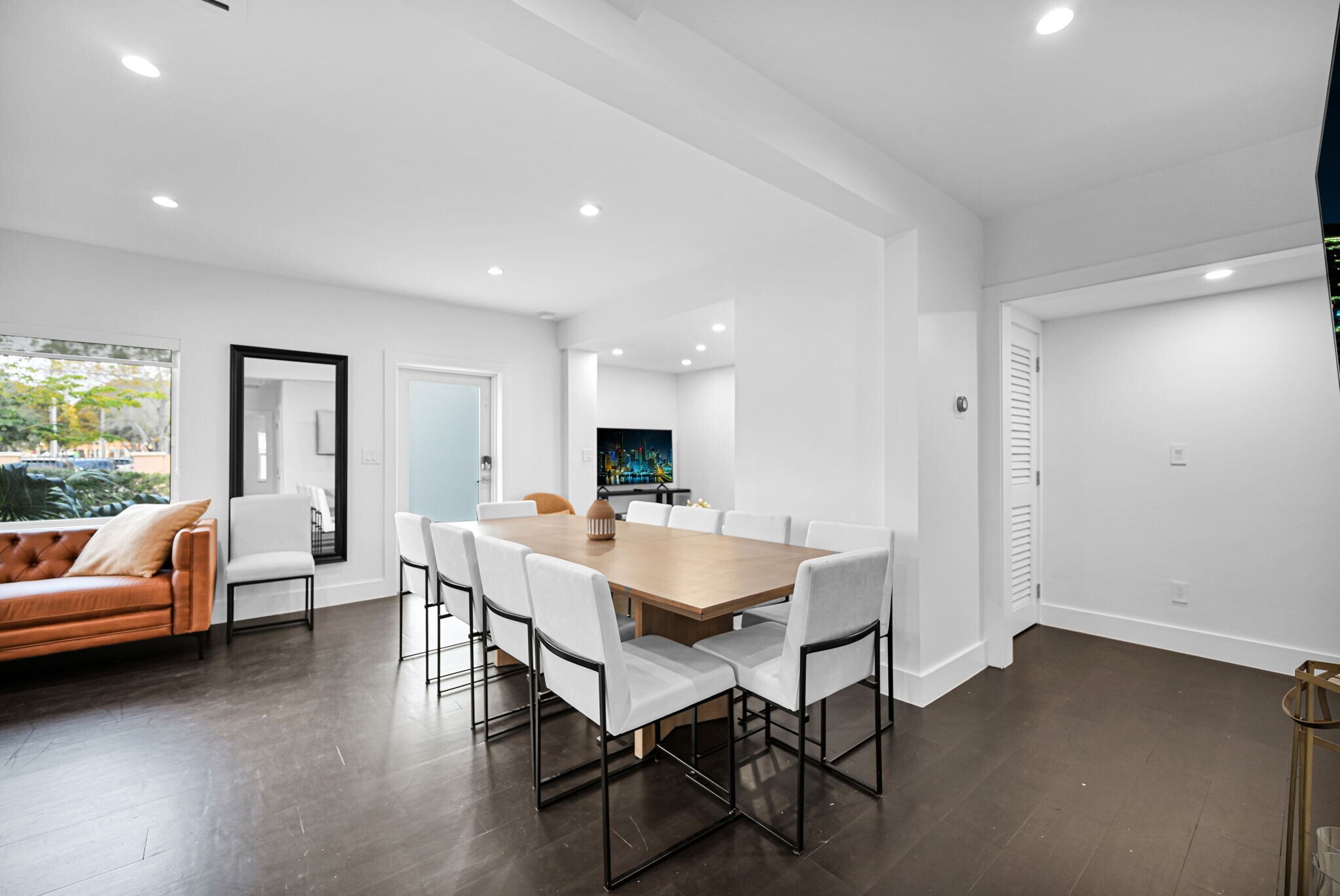 Building Photo - 150 NE 50th Ter