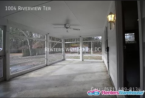Building Photo - 1004 Riverview Terrace