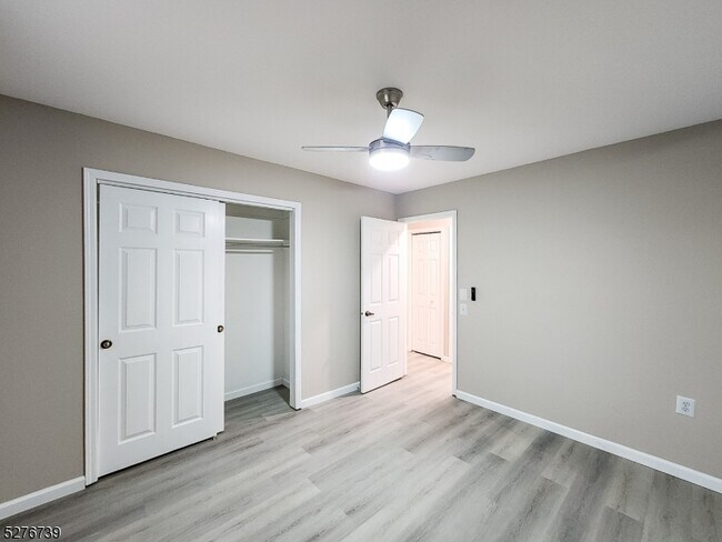 Building Photo - 3C John Adams Ct