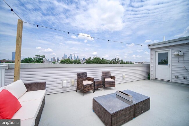 Building Photo - 1513 S Lambert St