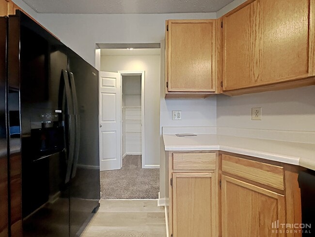 Building Photo - 774 Appaloosa Dr