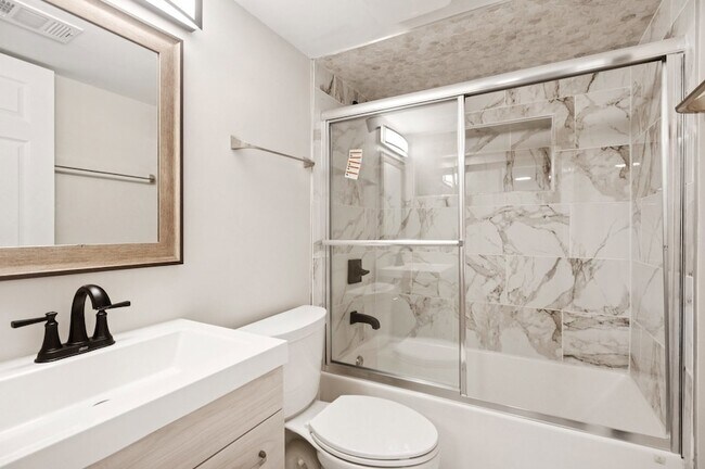 Building Photo - 1321 Heatherfield Ln