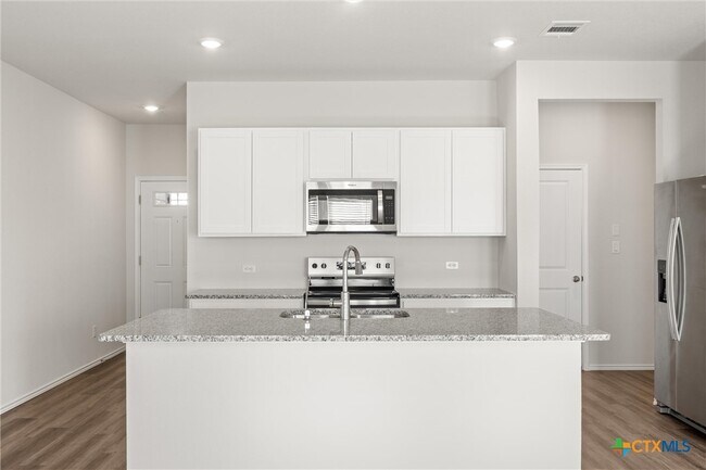 Building Photo - 12811 Village Spun Plz