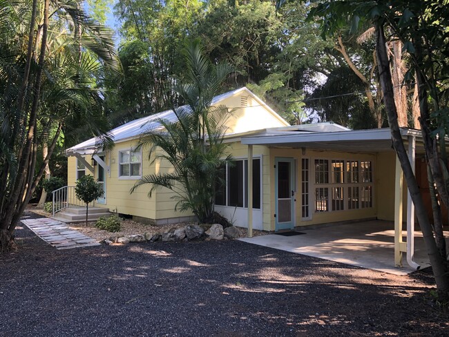 Building Photo - 1375 26th Ave
