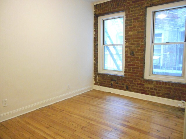 Interior Photo - 170-172 Spring Street