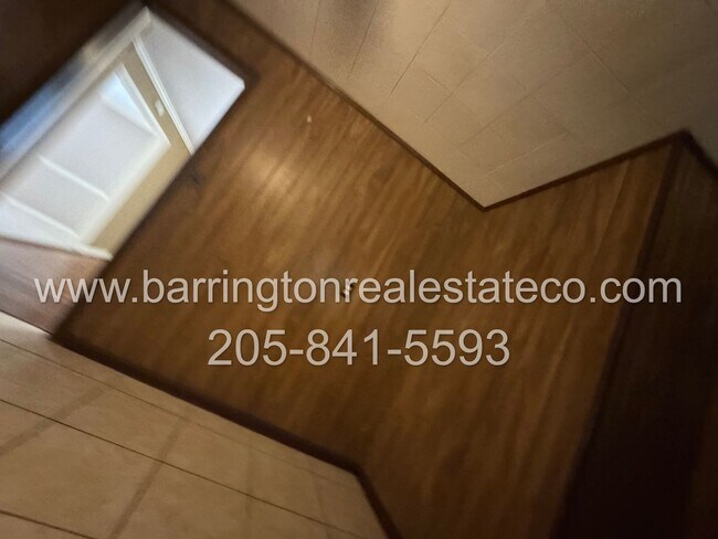 Building Photo - 236 20th Ave NW