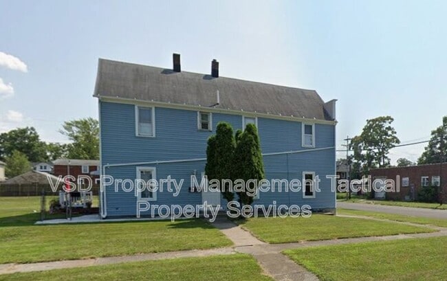 Primary Photo - 2907 Oakwood Ave