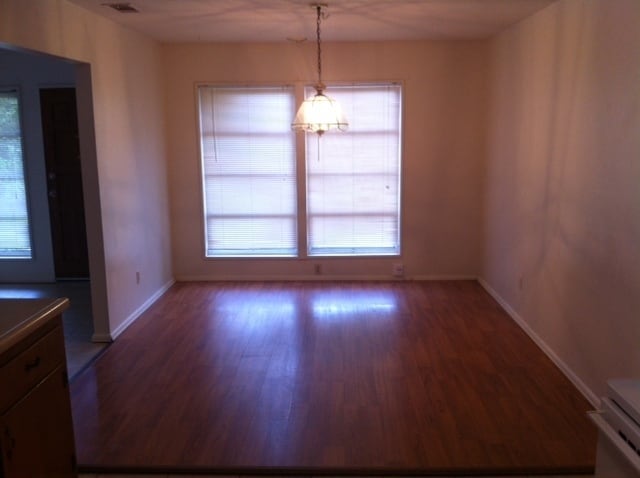 Building Photo - 721 Deauville Dr