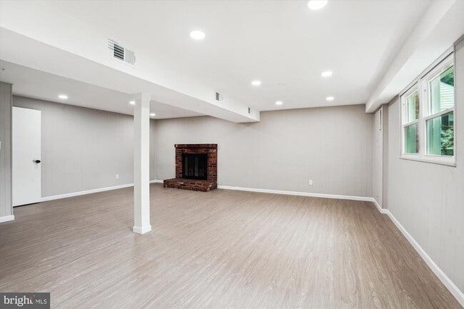 Building Photo - 2226 Westwood Pl