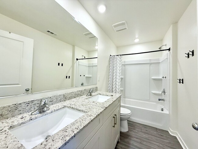 Building Photo - AVAILABLE NOW!! GORGEOUS Two Story 4 Bedroom 2.5 Bathroom Home in Indio!