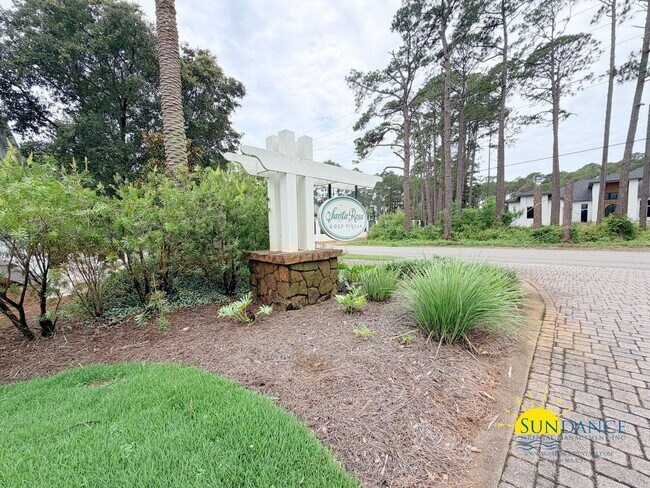 Building Photo - 137 Golf Villa Dr