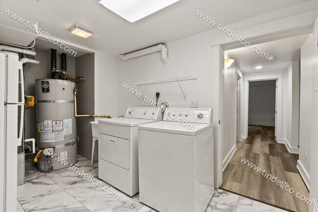 Building Photo - Modern Elegance Meets Campus Convenience: ...