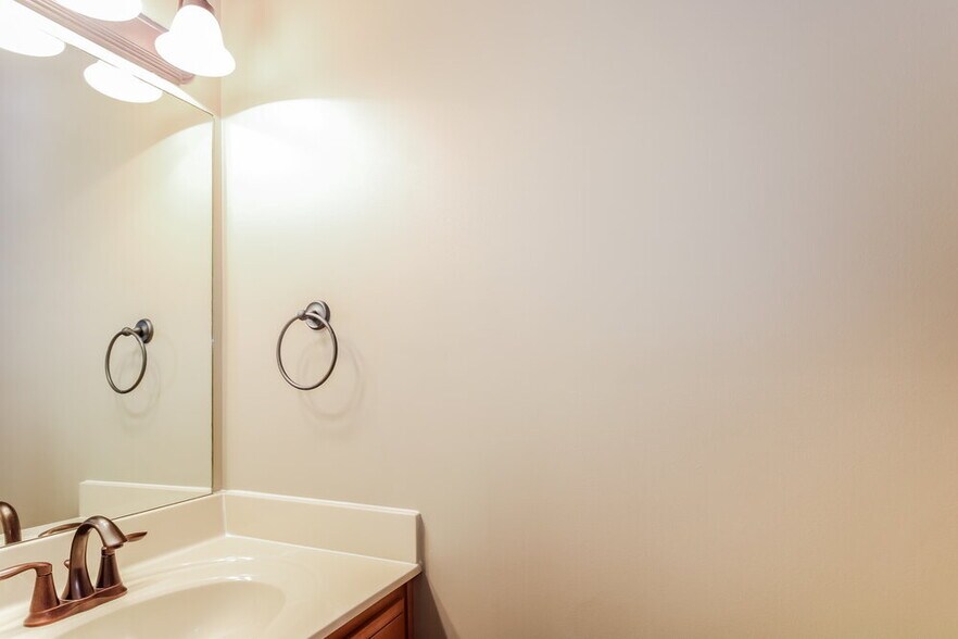 Building Photo - 245 Birch Springs Cove