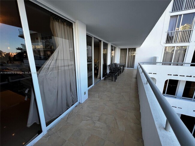 Building Photo - 19707 Turnberry Way