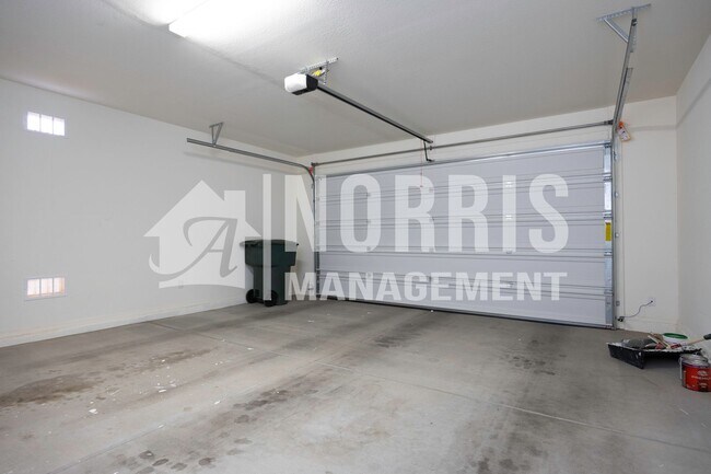 Building Photo - 519 E Rio Pl
