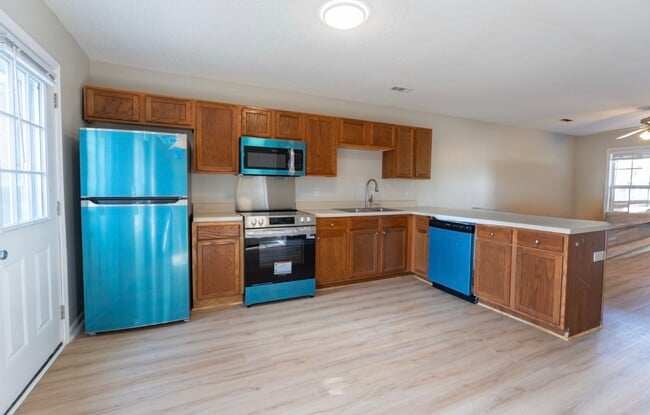 Building Photo - 225 Springfield Cir