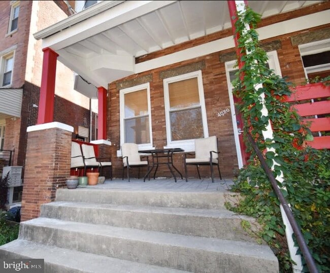 Building Photo - 4920 Warrington Ave