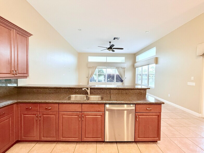 Building Photo - 15275 SW 38th St