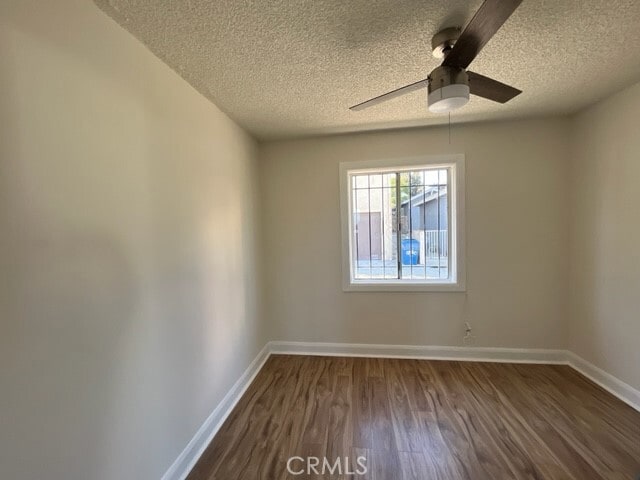 Building Photo - 976 W 23rd St