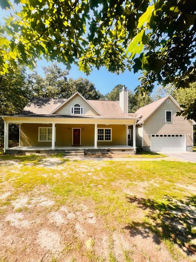 Primary Photo - Tucked Away 3 Bedroom Gem on Private Road ...
