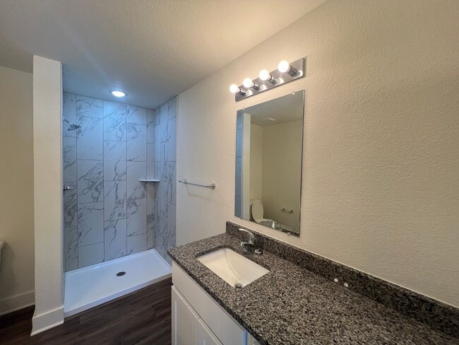 Building Photo - Move in ready!! Newly constructed Belton townhomes!