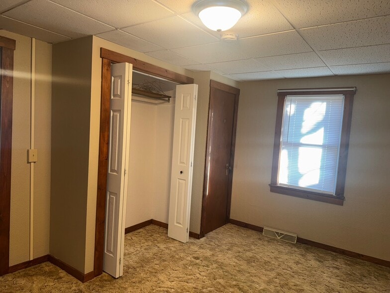 Building Photo - 1951 Route 481