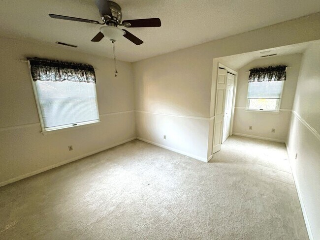 Building Photo - Single Family Home in Harrisonburg