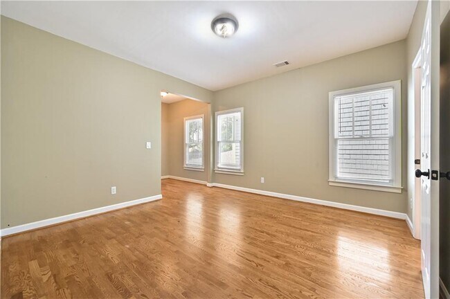 Building Photo - 4522 Gateway Ct