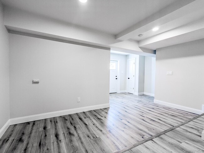 Building Photo - 13 Woodland Ln
