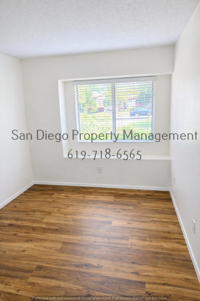 Building Photo - Charming 3-Bed with New LVP Flooring & Scenic Backyard Views